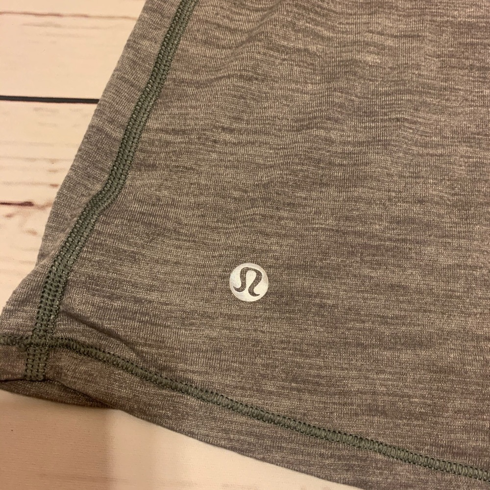 Lululemon top - Picture 7 of 8